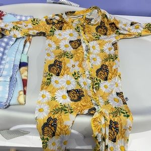 Bums and roses 12-18